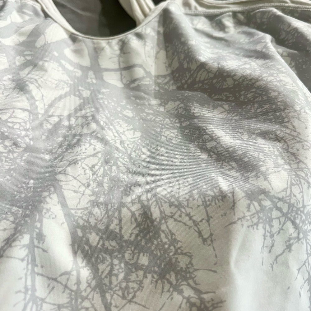 Lululemon Swiftly Tech Racerback - Picture 4 of 16